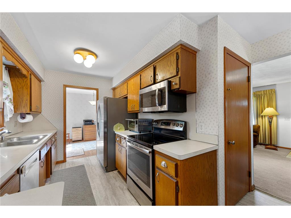 7049 Ewing Avenue N Brooklyn Center MN 55429 7080558 image14