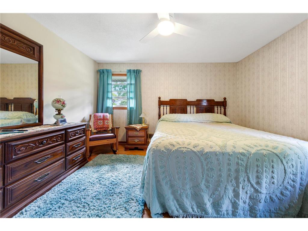 7049 Ewing Avenue N Brooklyn Center MN 55429 7080558 image23