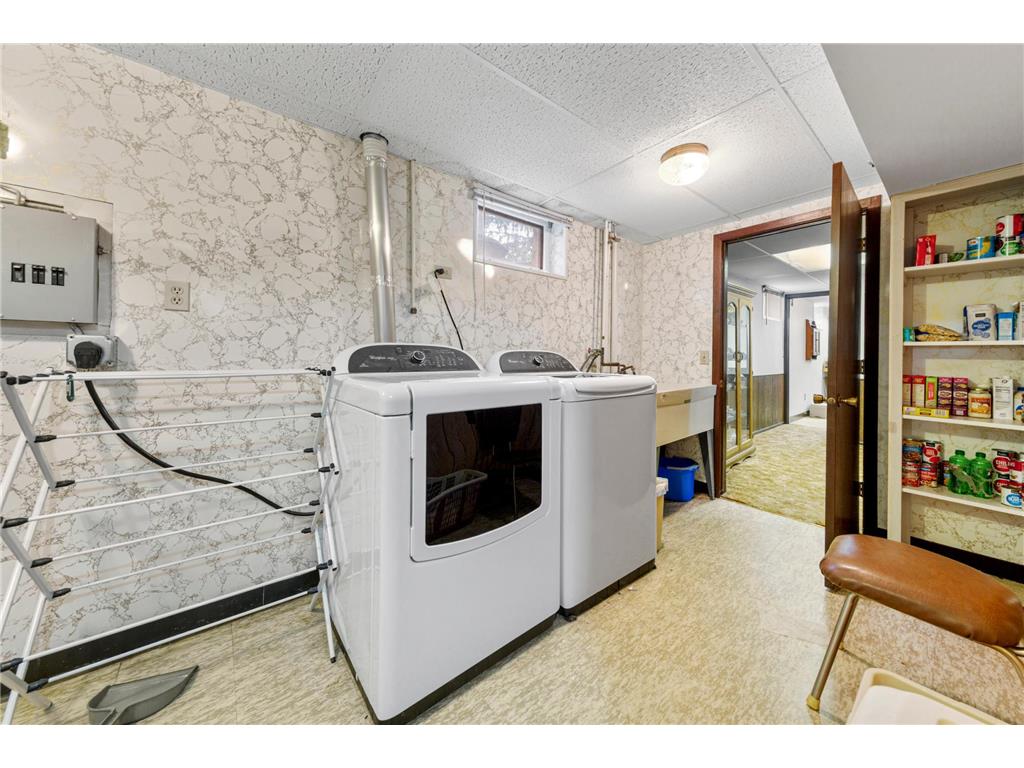 7049 Ewing Avenue N Brooklyn Center MN 55429 7080558 image33