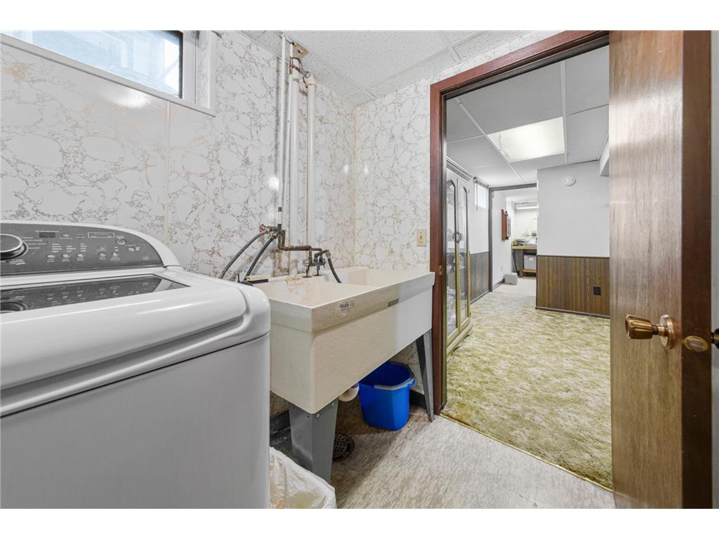 7049 Ewing Avenue N Brooklyn Center MN 55429 7080558 image34