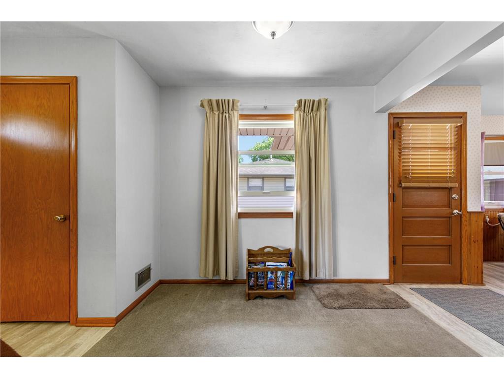 7049 Ewing Avenue N Brooklyn Center MN 55429 7080558 image9