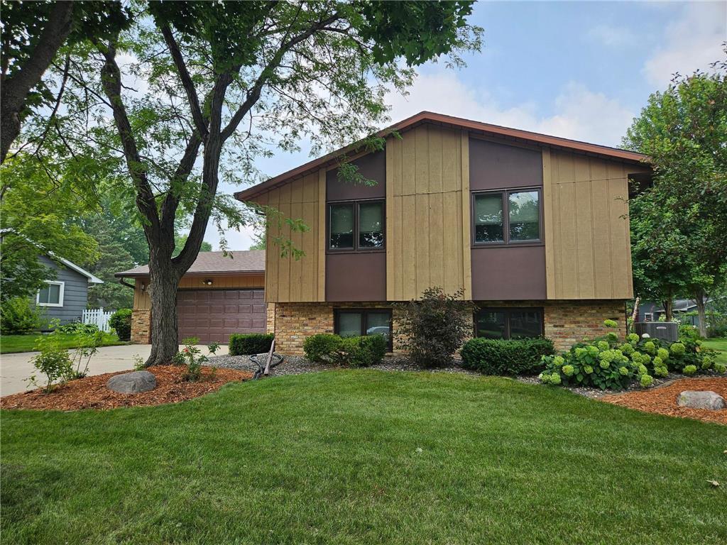 705 11 1/2 Avenue SE Willmar MN 56201 6765588 image1