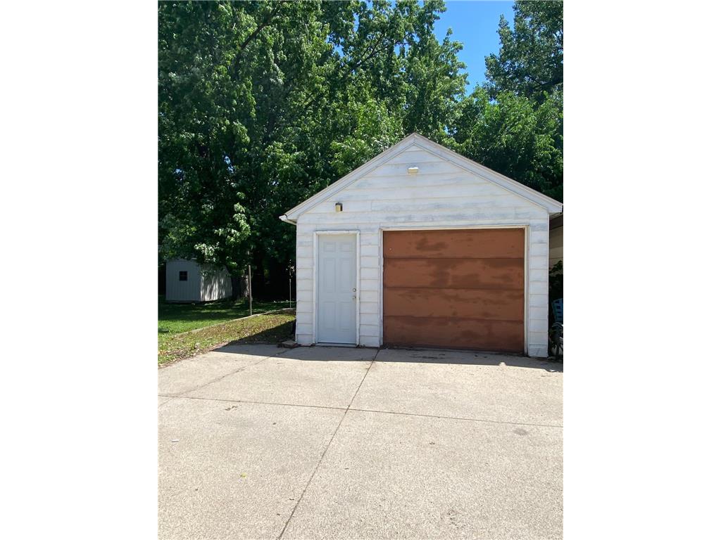 705 11th Street SW Willmar MN 56201 7087968 image20