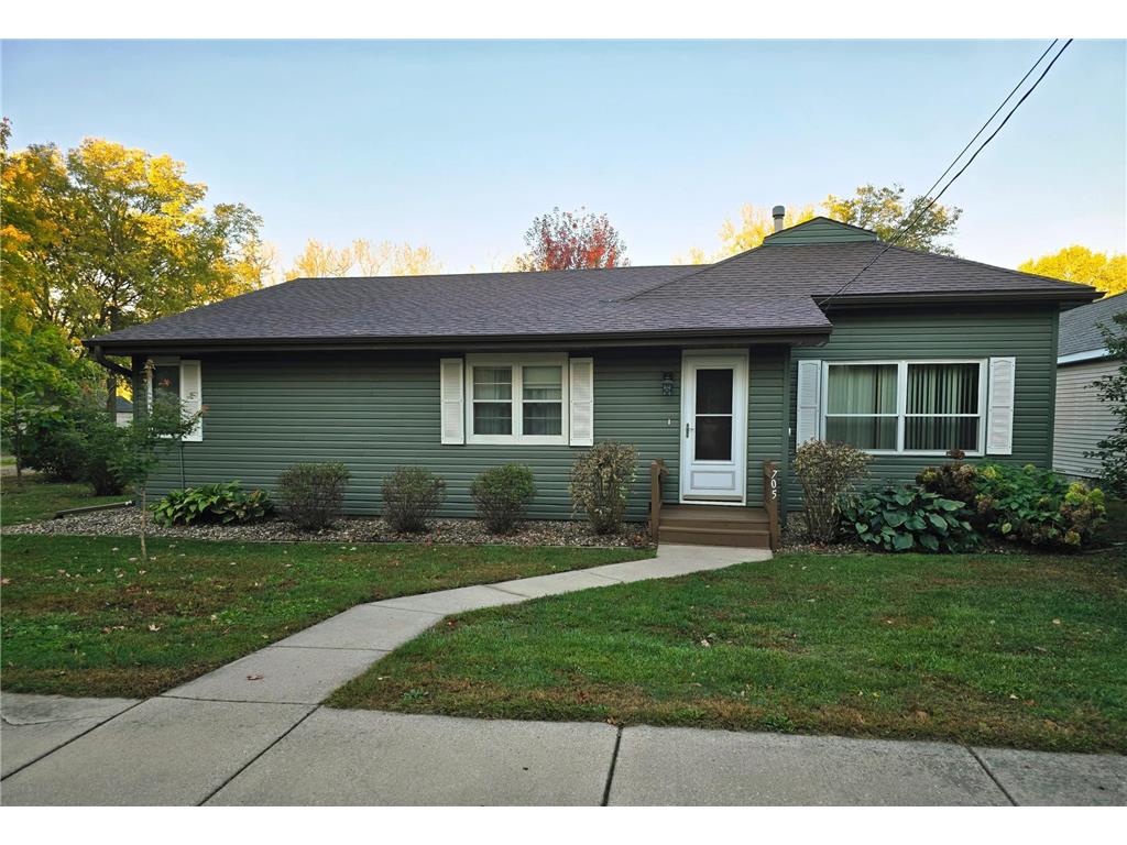 705 1st Street N Waterville MN 56096 6803383 image1