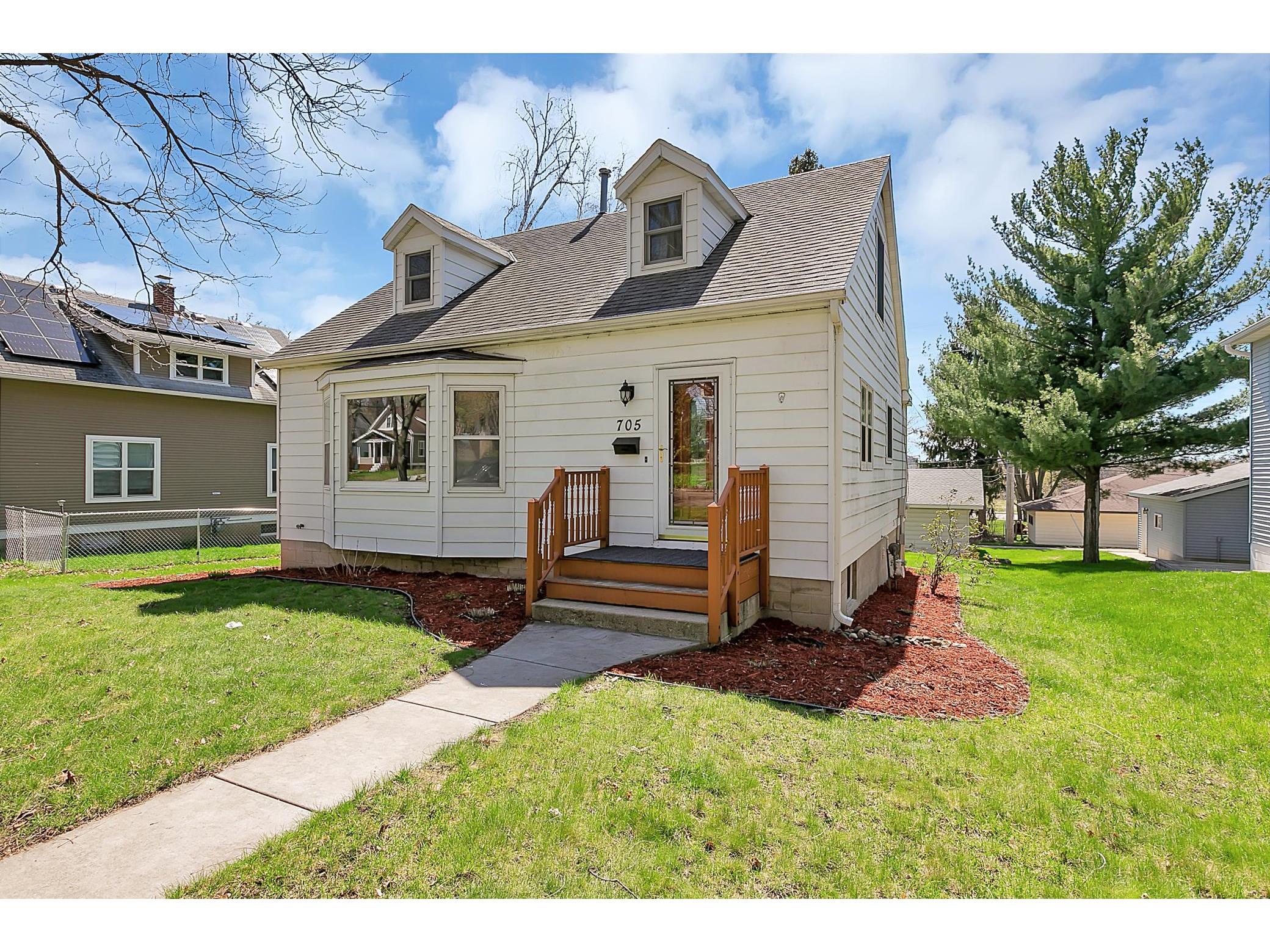 705 2nd Avenue N, Sauk Rapids, MN 56379 MLS 5748680 Edina Realty