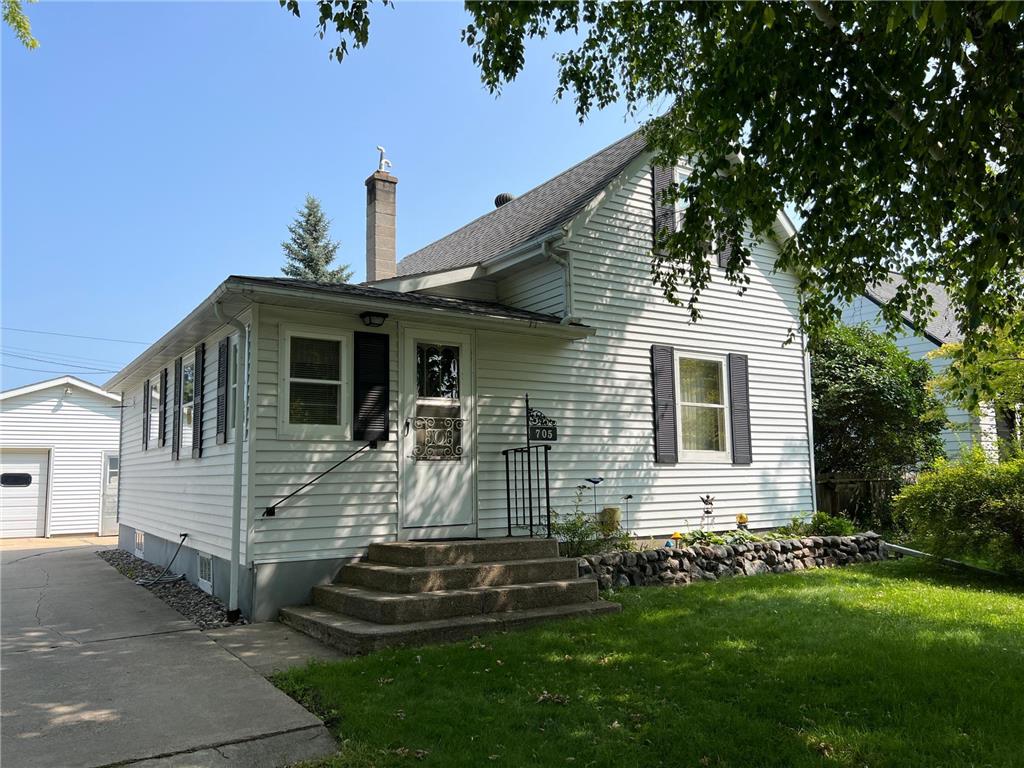 705 2nd Street NE Roseau MN 56751 6405344 image1