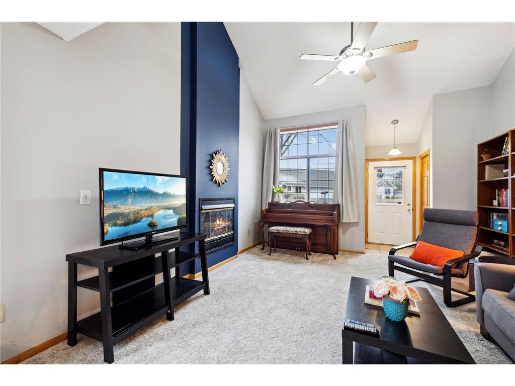 705 85th Lane NW #4 Coon Rapids MN 55433 6477631 image1