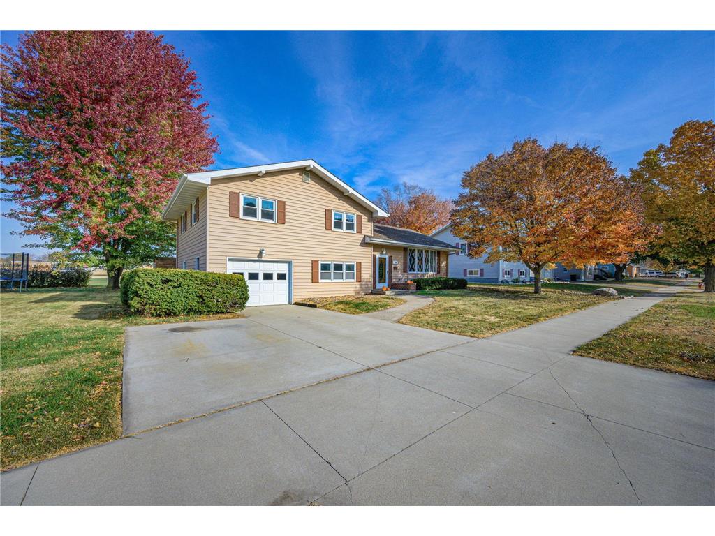 705 Adams Avenue Fairmont MN 56031 6621749 image1