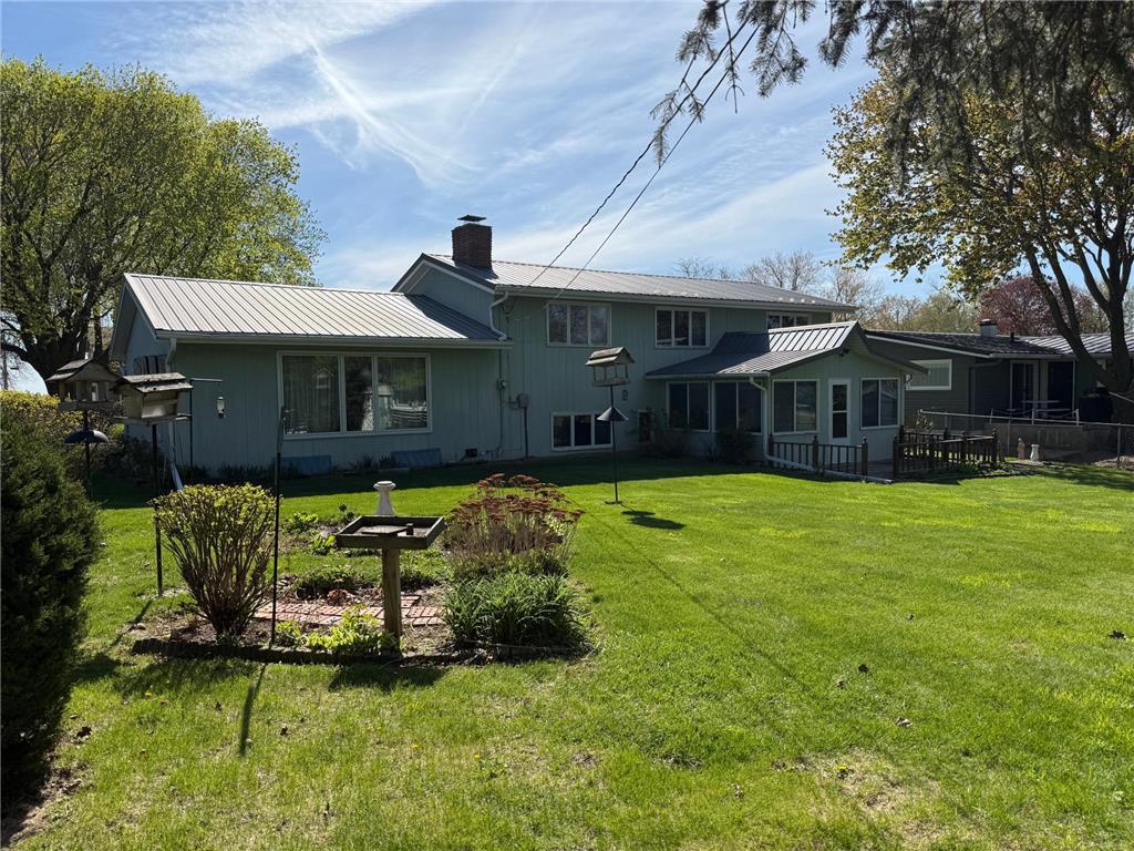 705 Adams Street Armstrong IA 50514 7067829 image3