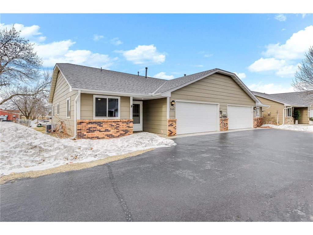 705 Auburn Place NW Elk River MN 55330 7058333 image1