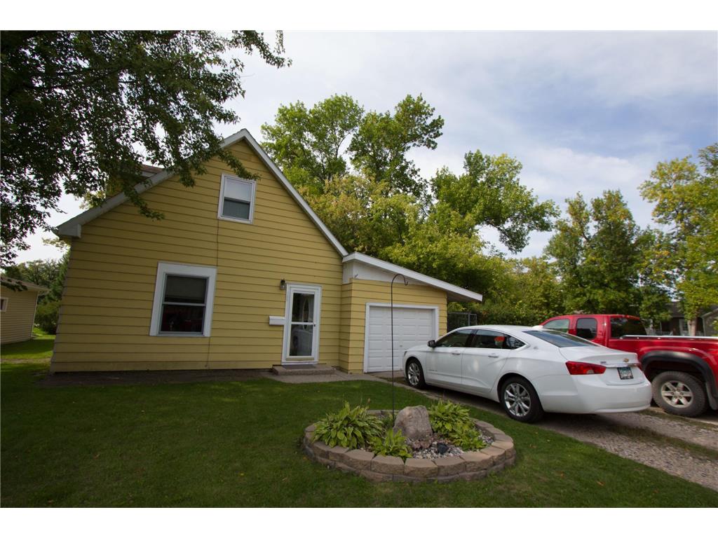 705 Crocker Avenue S, Thief River Falls, MN 56701 MLS 6373818