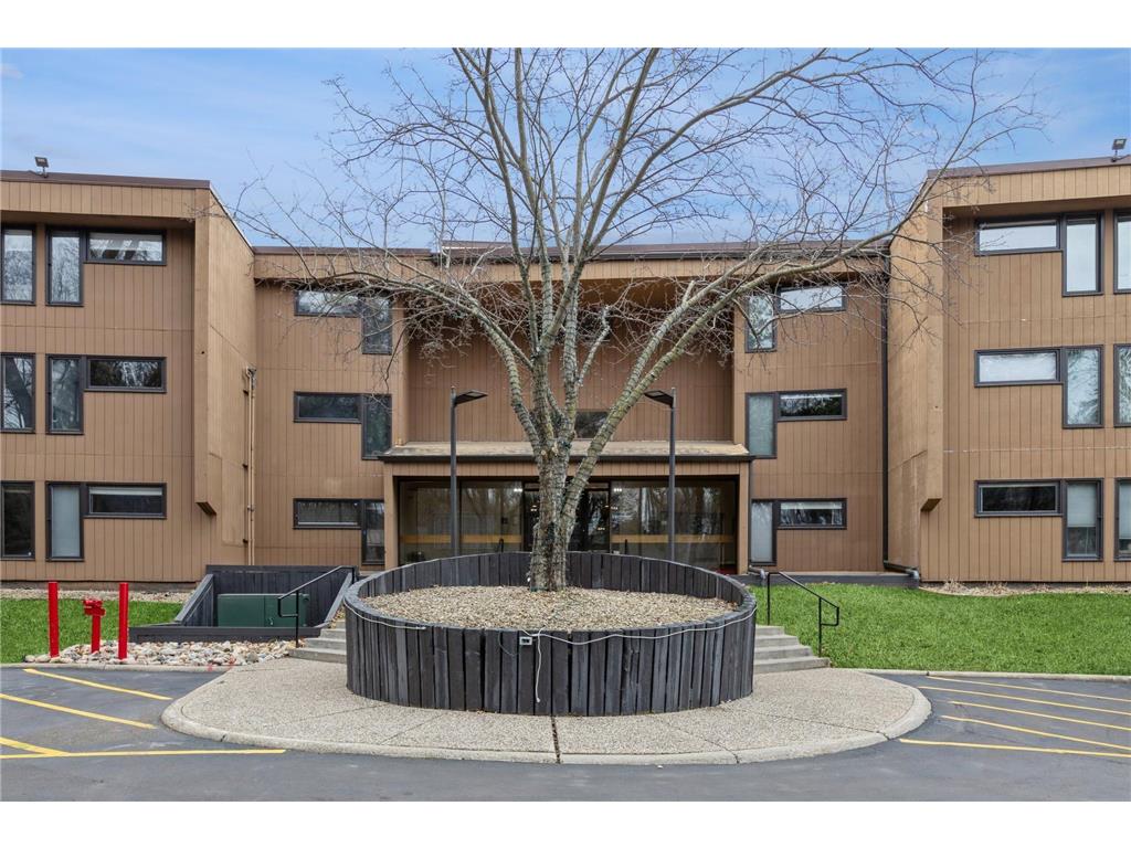 705 E Burnsville Parkway #112 Burnsville MN 55337 6498789 image1