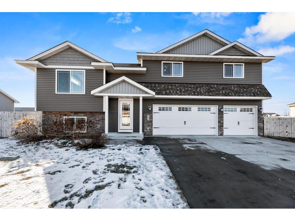 705 Edgewood Street SW Isanti MN 55040 6689476 image1