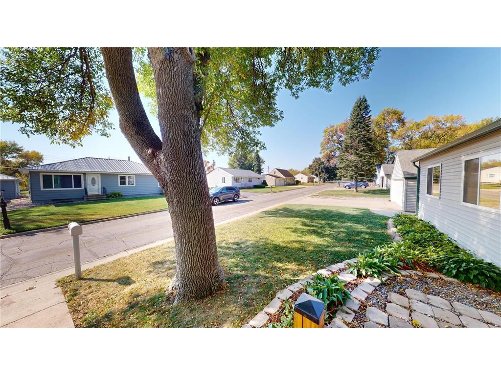 705 Glenview Drive Albert Lea MN 56007 7021785 image37
