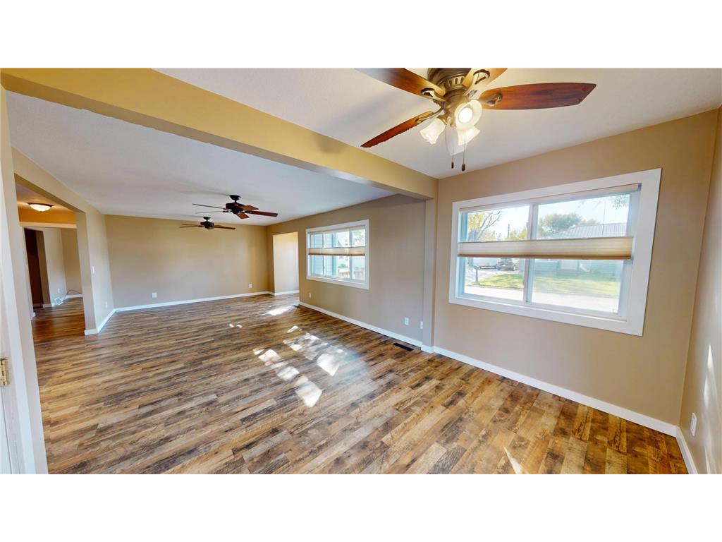 705 Glenview Drive Albert Lea MN 56007 7021785 image4