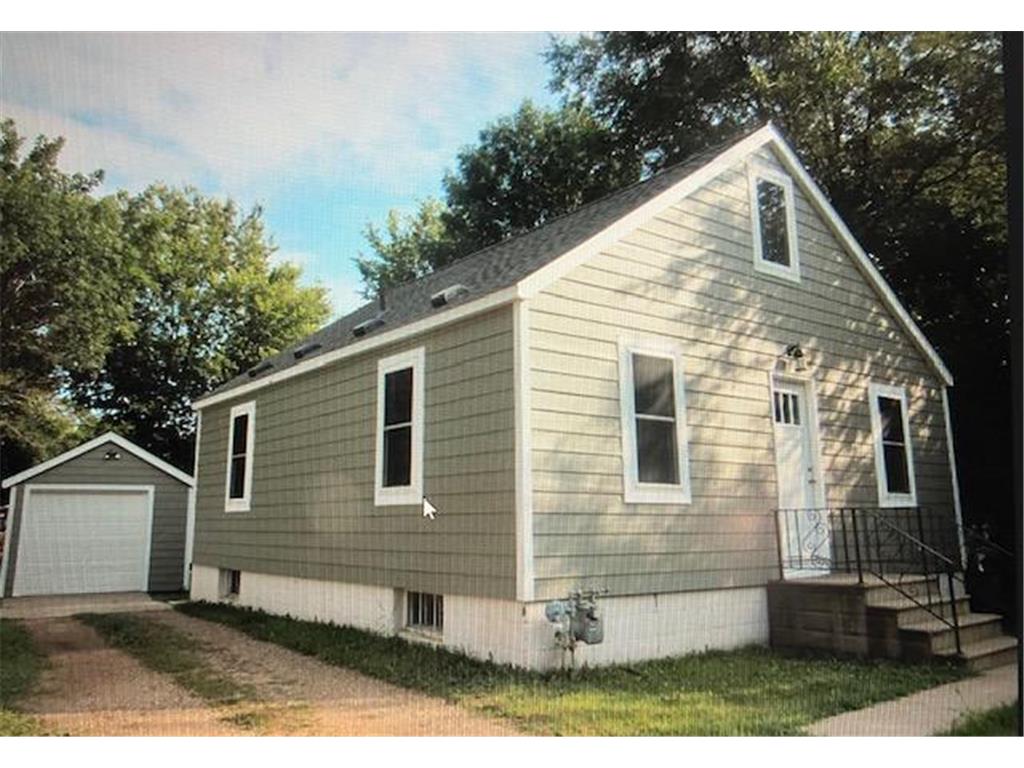 705 Leon Avenue Worthington MN 56187 6538829 image1