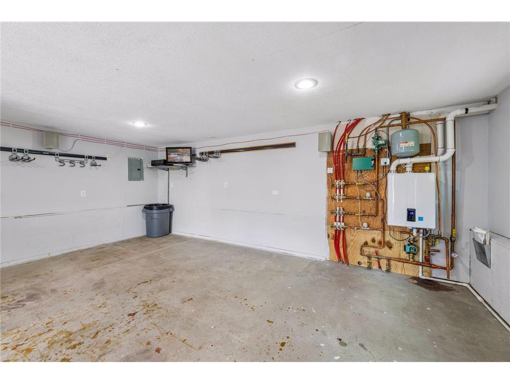 705 Leon Street Jordan MN 55352 7058848 image39