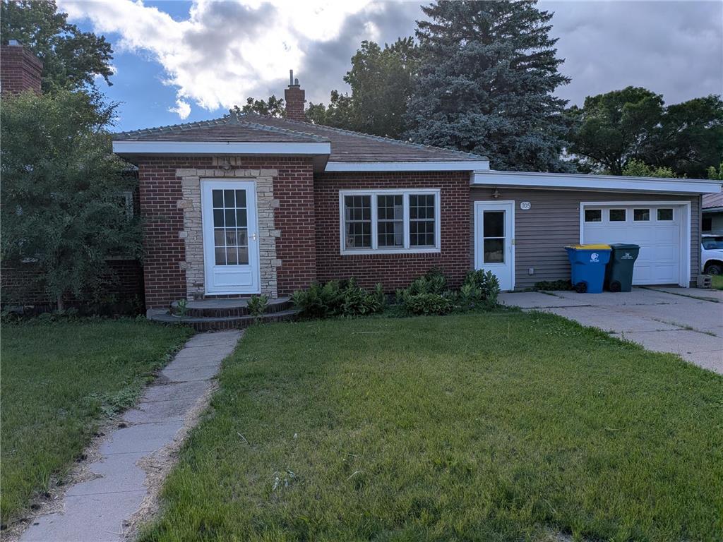 705 Marshall Avenue Henning MN 56551 7090555 image1