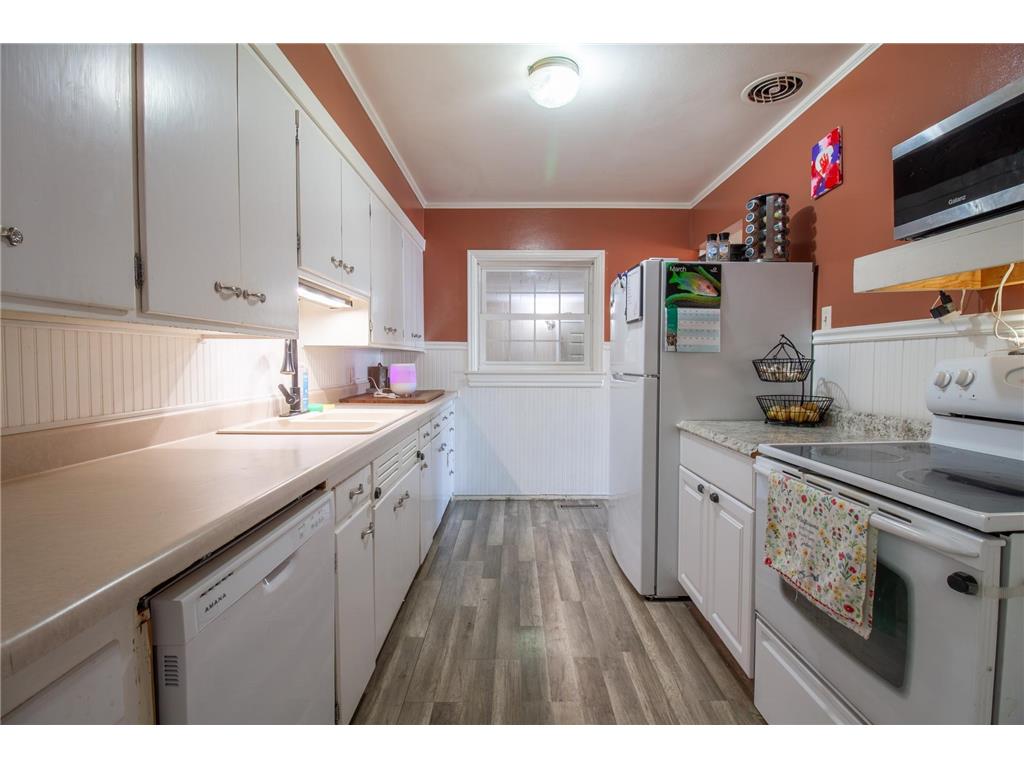 705 Marshall Avenue Henning MN 56551 7090555 image11