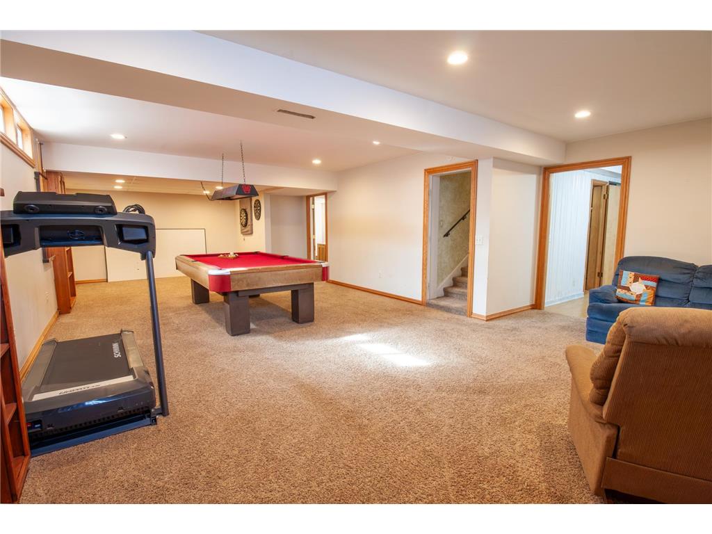 705 Marshall Avenue Henning MN 56551 7090555 image25