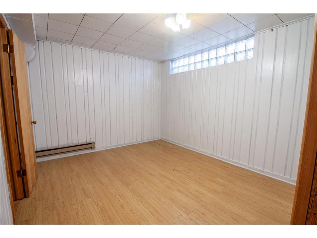 705 Marshall Avenue Henning MN 56551 7090555 image30
