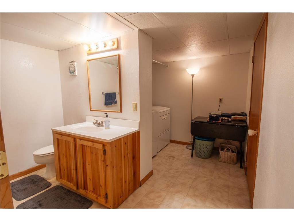 705 Marshall Avenue Henning MN 56551 7090555 image32