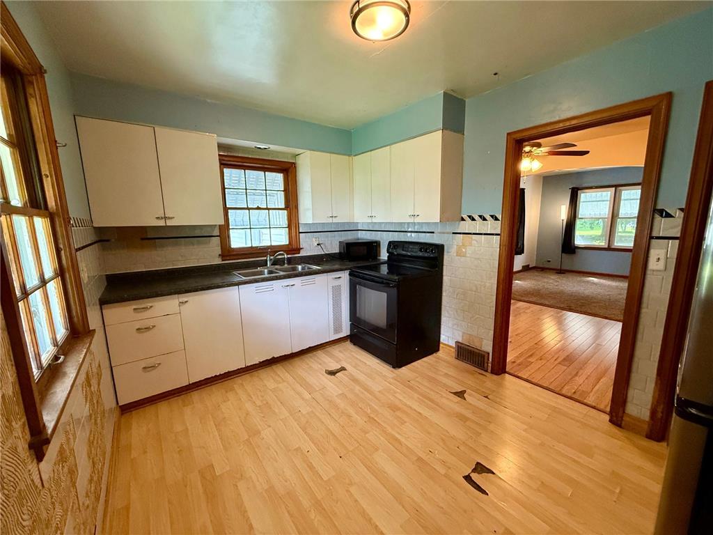 705 N Carver Street Winthrop MN 55396 6773930 image10