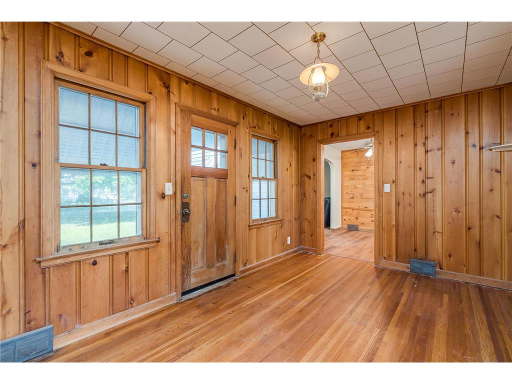 705 N Carver Street Winthrop MN 55396 7083715 image12