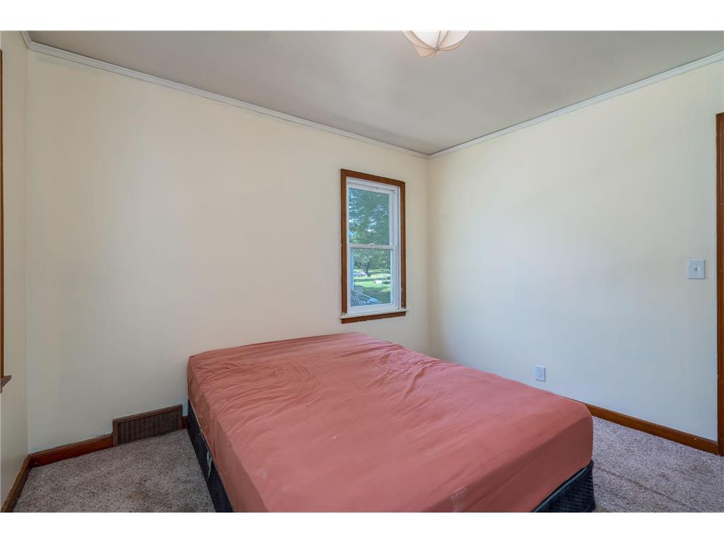 705 N Carver Street Winthrop MN 55396 7083715 image17