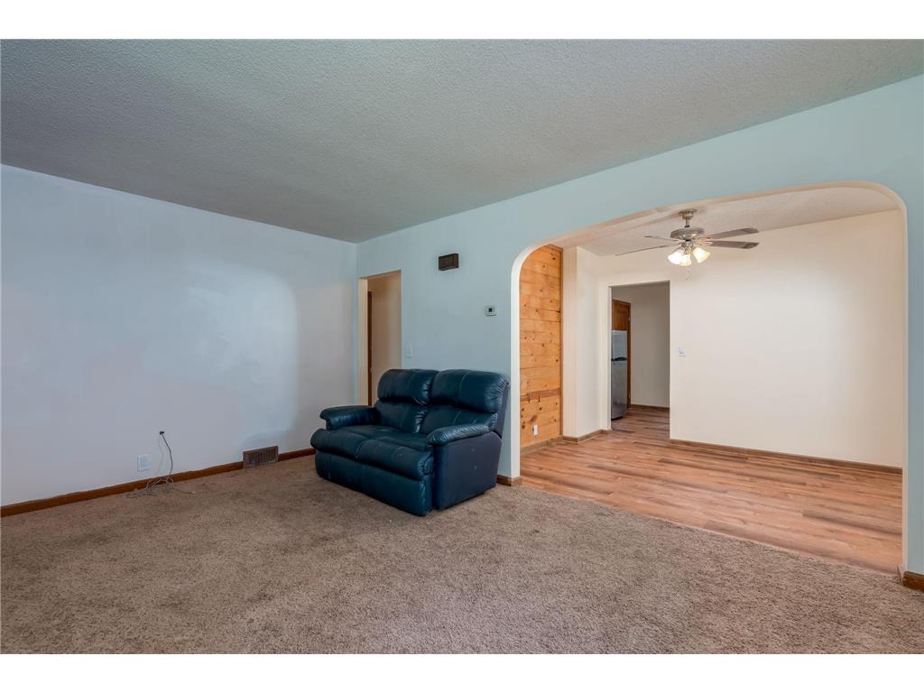 705 N Carver Street Winthrop MN 55396 7083715 image8