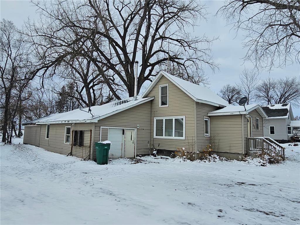 705 Neill Street Buxton ND 58218 6816647 image1