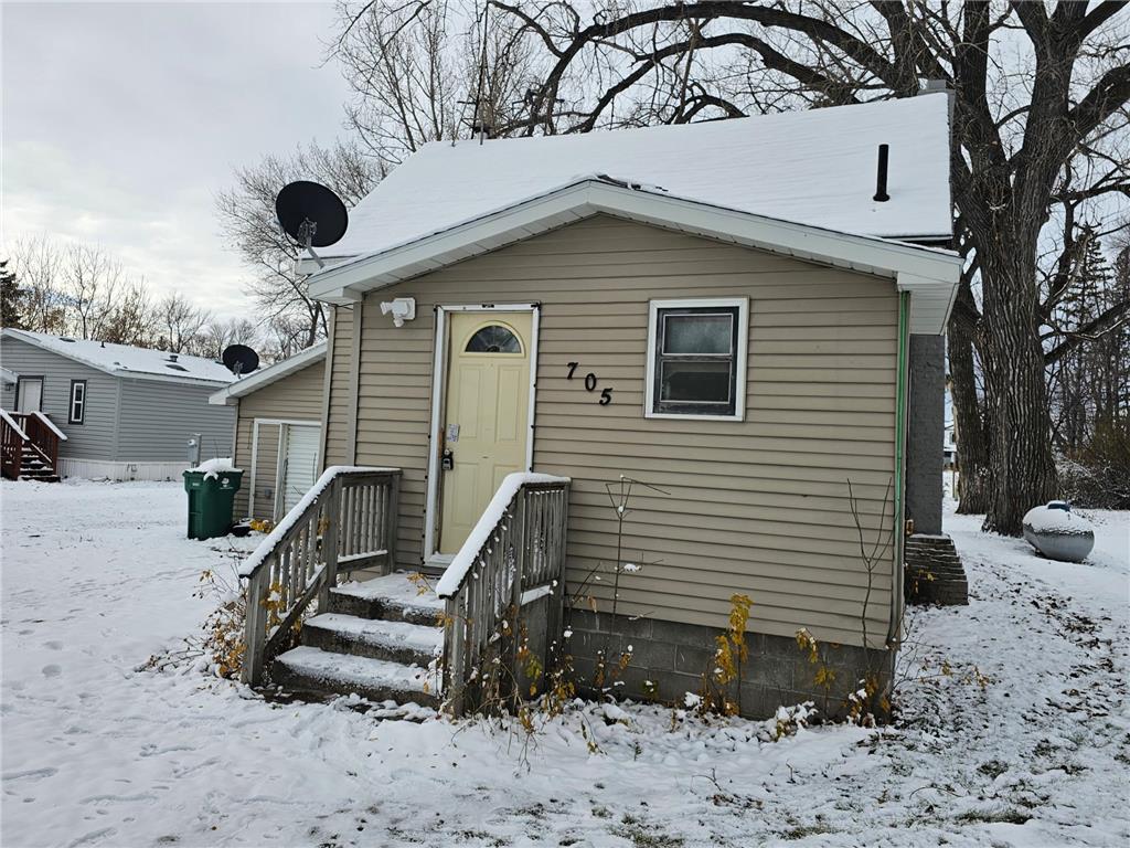 705 Neill Street Buxton ND 58218 7080376 image3