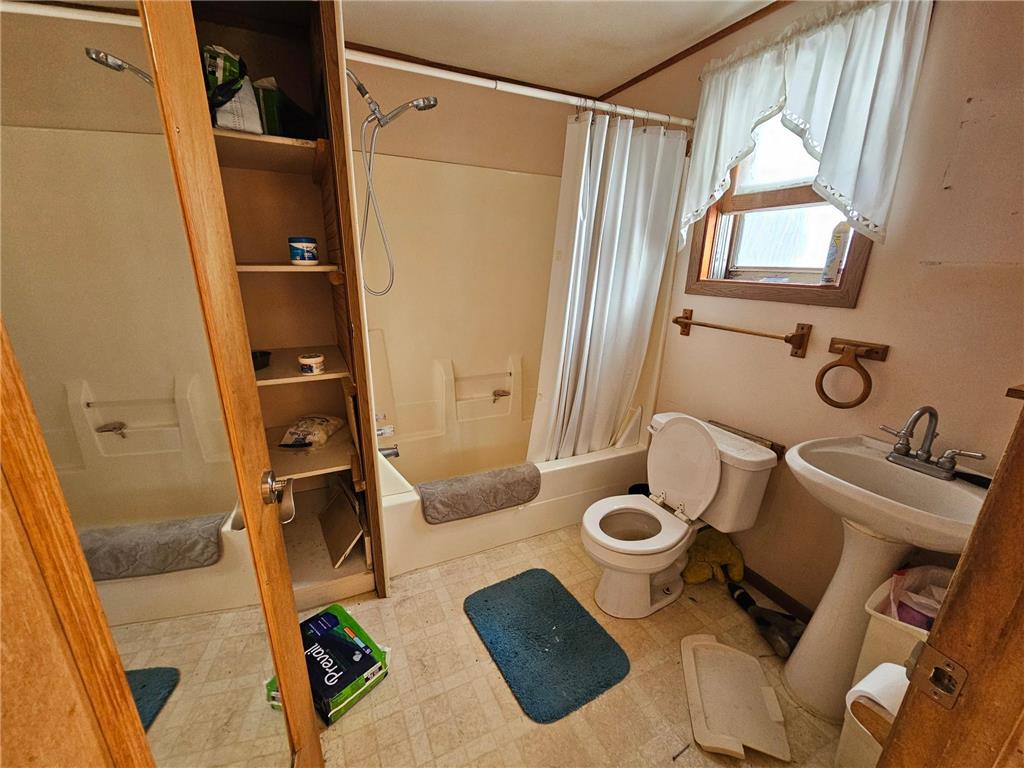 705 Neill Street Buxton ND 58218 7080376 image7