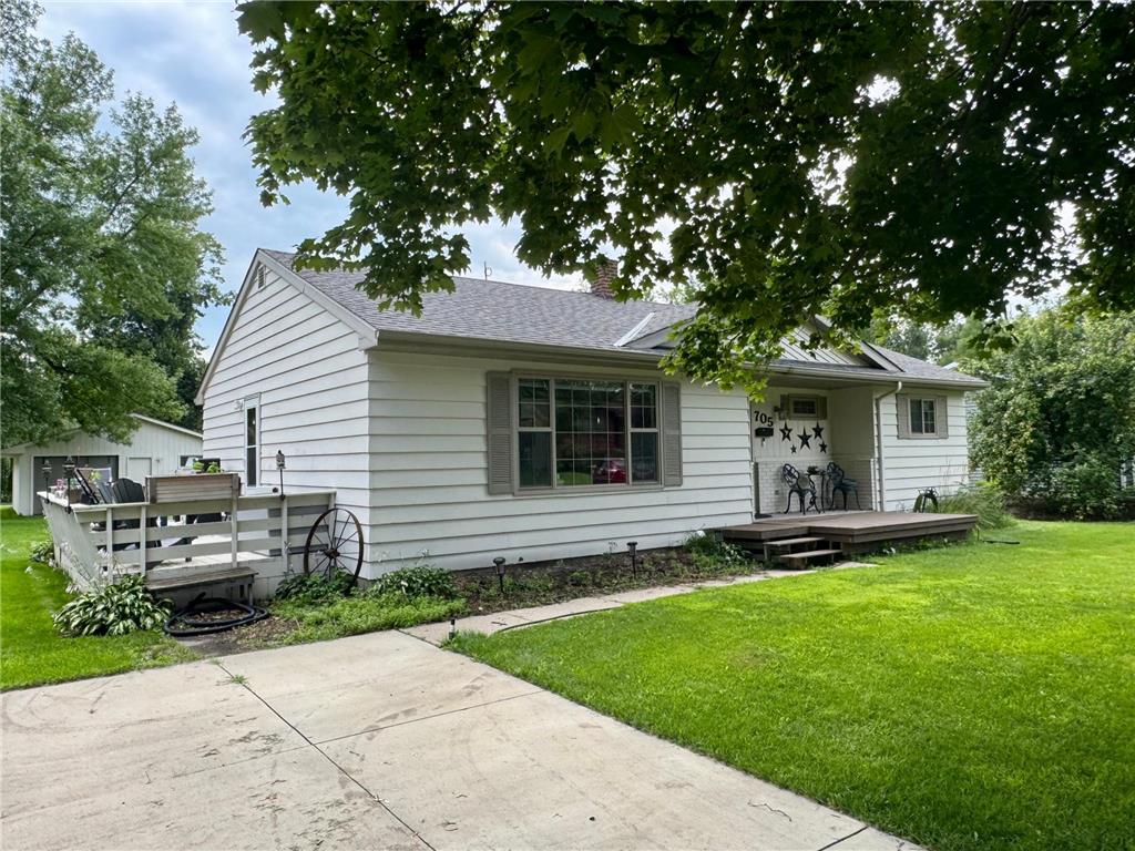 705 S 12th Street Olivia MN 56277 6766547 image2