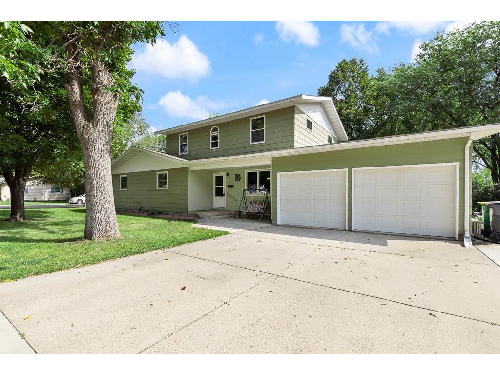 705 S 4th Street Marshall MN 56258 6787329 image1