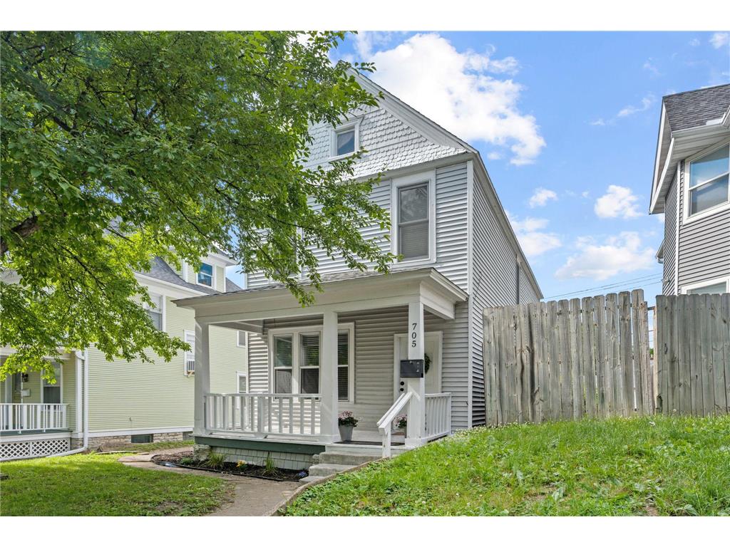 705 Sims Avenue Saint Paul MN 55106 7098612 image1