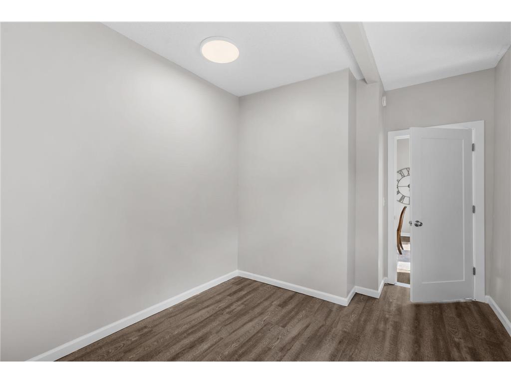 705 Sims Avenue Saint Paul MN 55106 7098612 image20