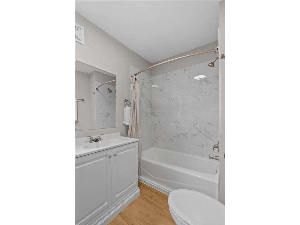 705 Sims Avenue Saint Paul MN 55106 7098612 image27