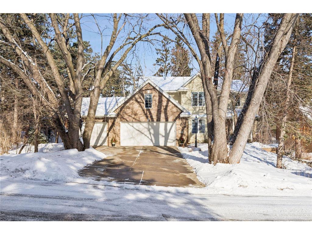 705 Valley View Court Shoreview MN 55126 6814753 image1