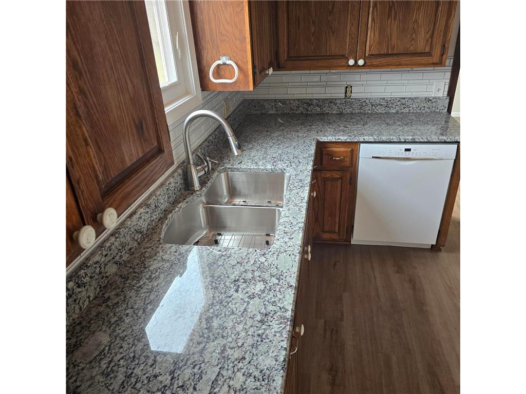 7050 Pioneer Trail Greenfield MN 55357 6823538 image13