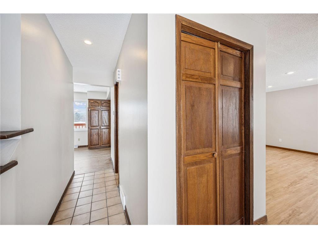 7050 Pioneer Trail Greenfield MN 55357 6823538 image8