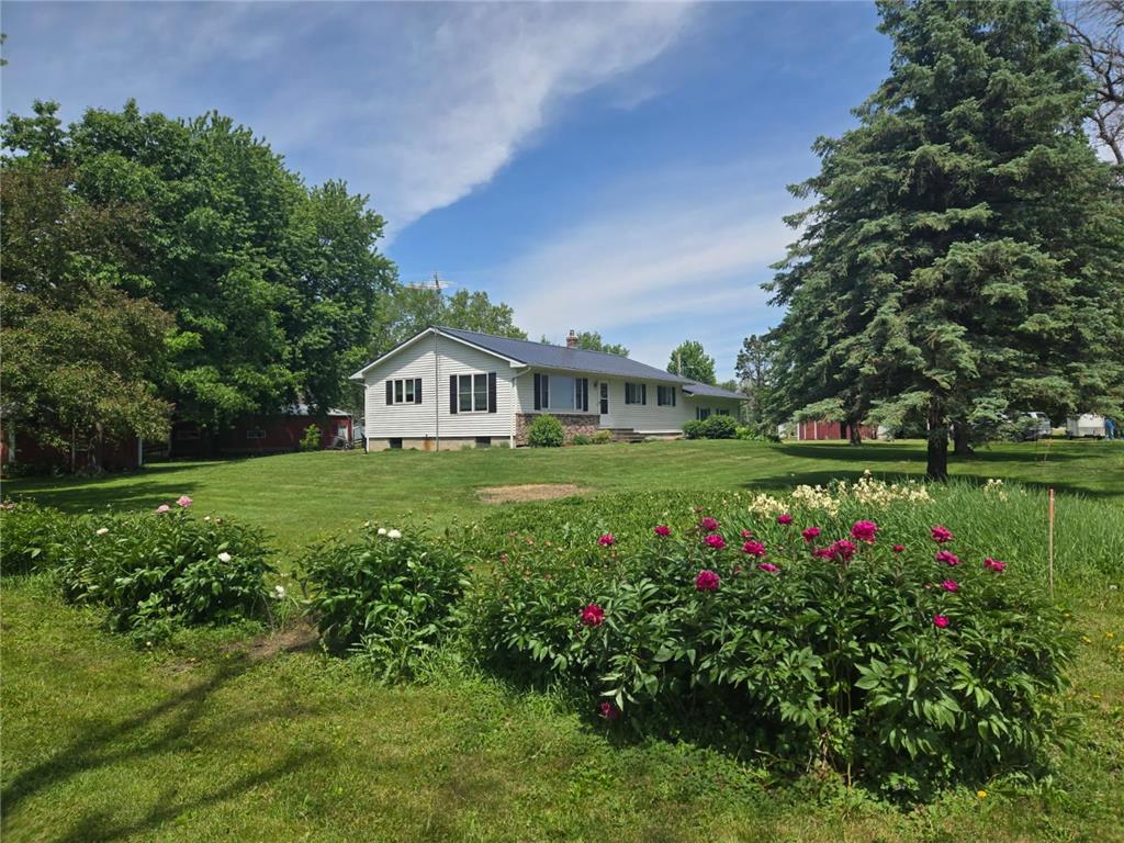 70525 State Highway 56 Hayfield MN 55940 7087198 image1