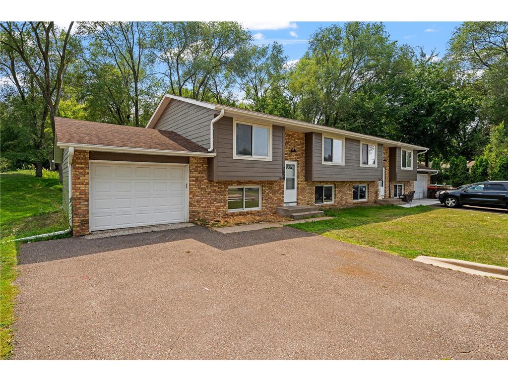 7055 15th Street N Oakdale MN 55128 6520827 image1