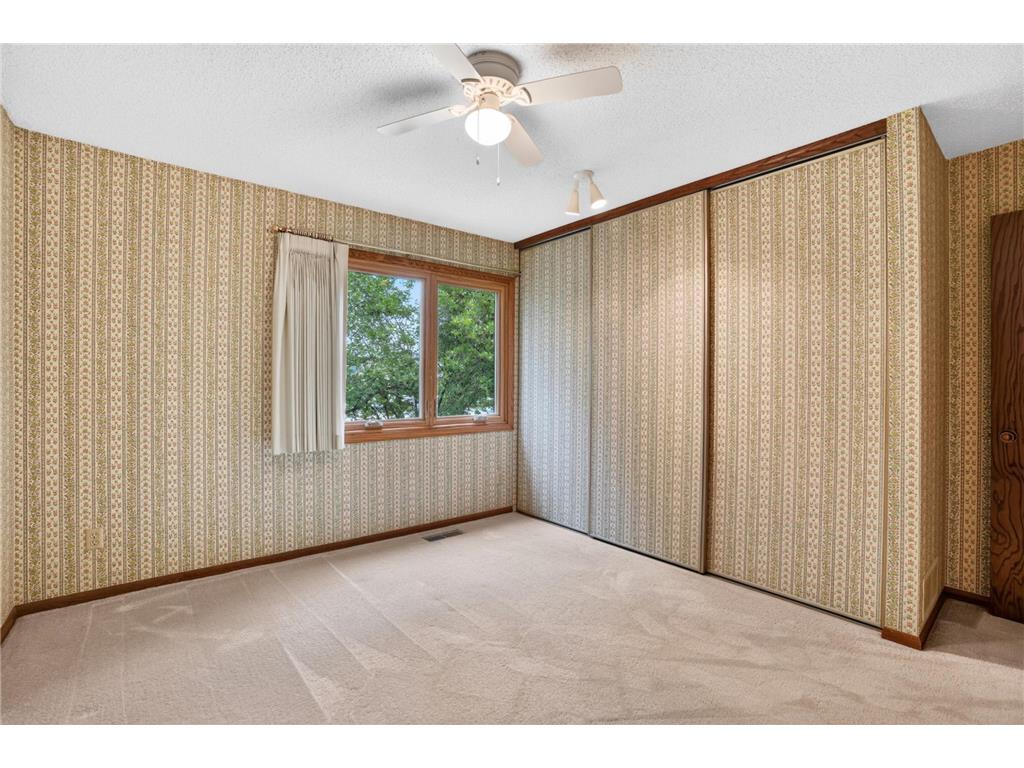 7055 Robinwood Trail Woodbury MN 55125 7089040 image13