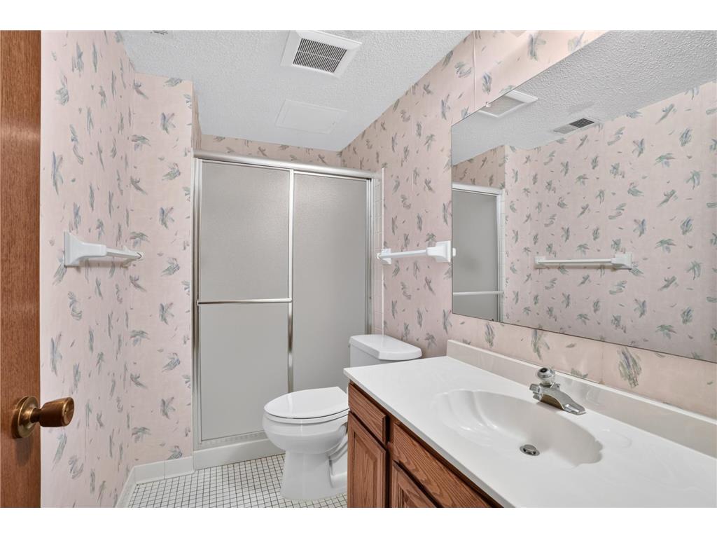 7055 Robinwood Trail Woodbury MN 55125 7089040 image22
