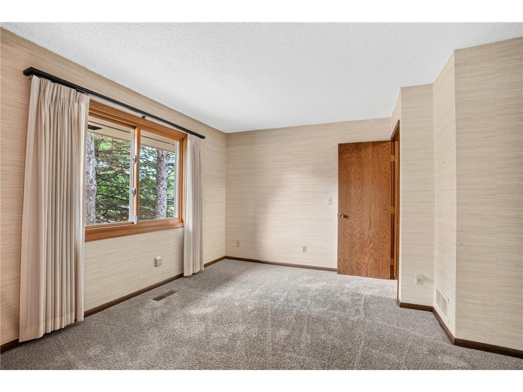 7055 Robinwood Trail Woodbury MN 55125 7089040 image9