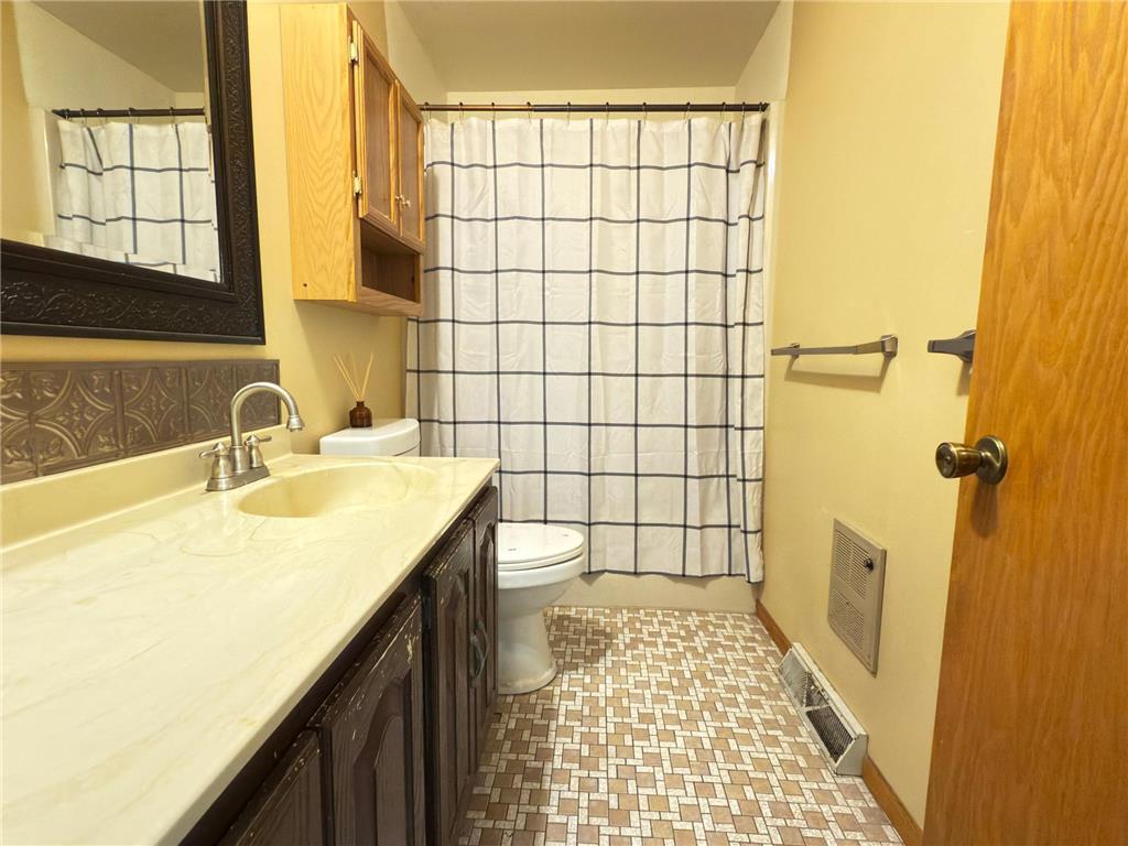 7057 County Road B Siren WI 54872 6759892 image11