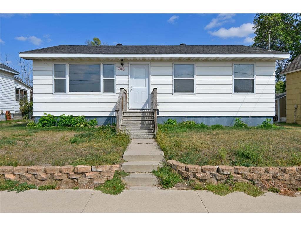 706 11th Street NE Austin MN 55912 6426796 image1