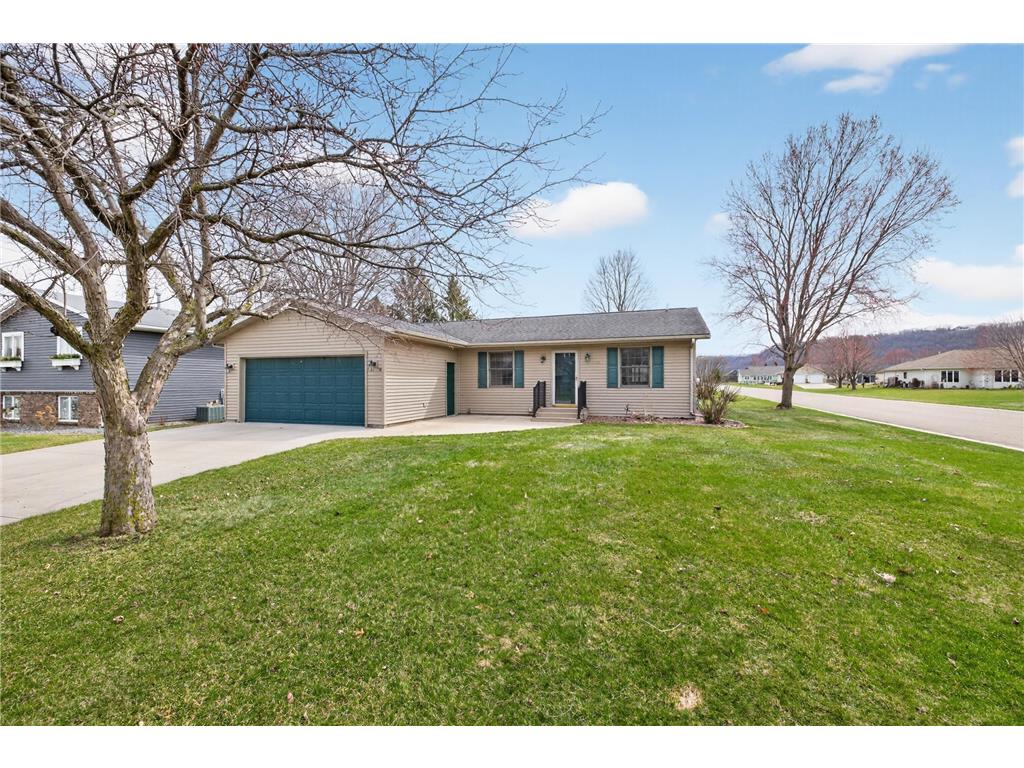 706 12th Street E Wabasha MN 55981 7051710 image1