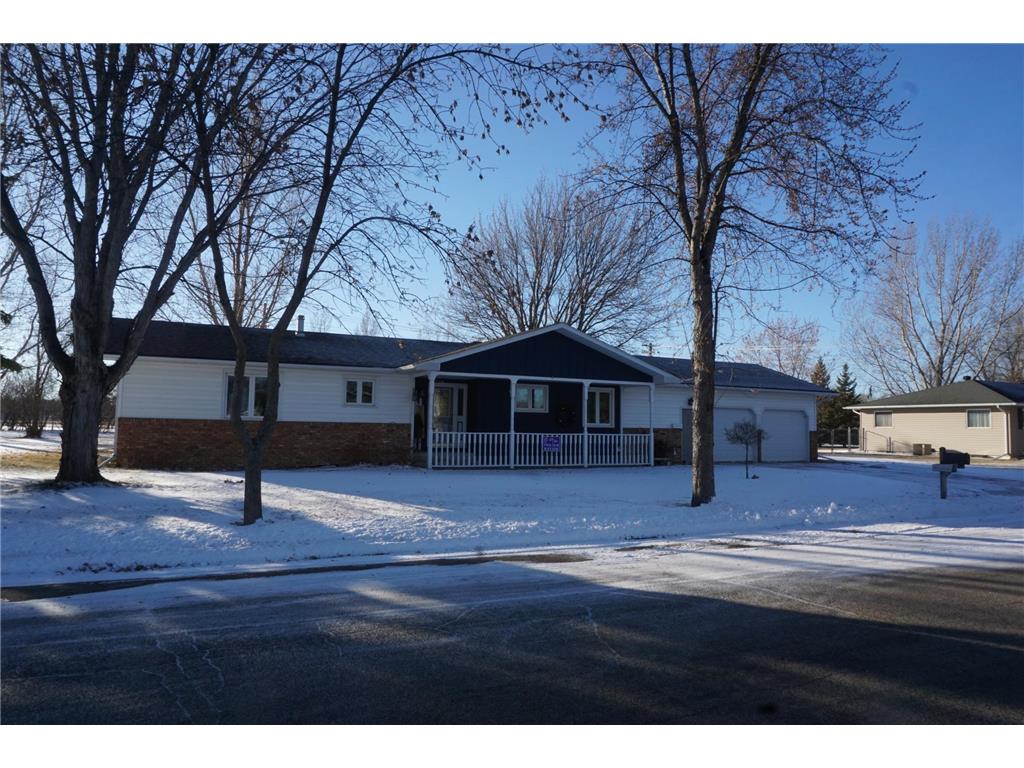 706 4th Avenue NE Barnesville MN 56514 6469950 image1